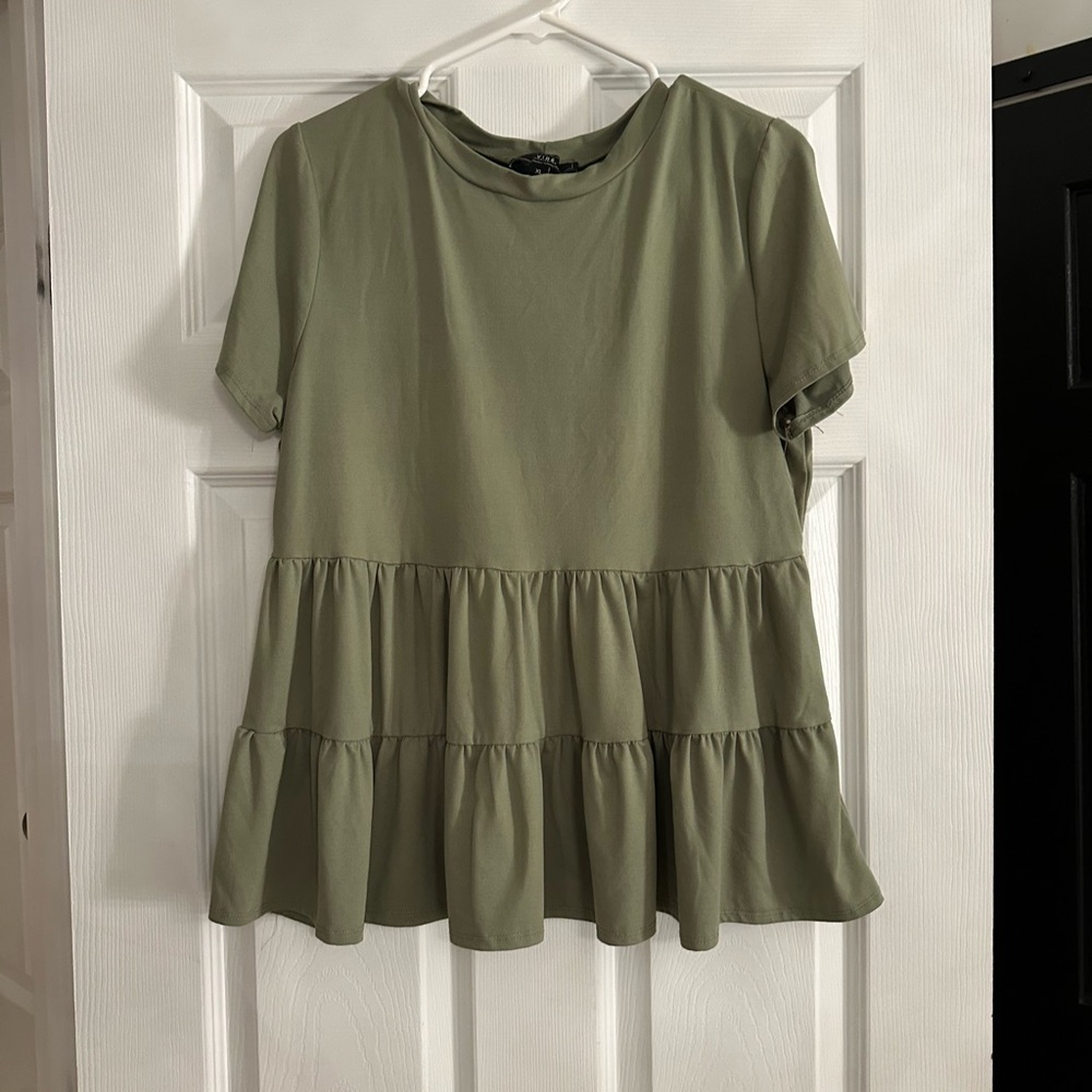 Vibe Green Tiered Short Sleeve T-Shirt